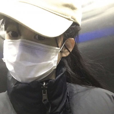 宋噫-女生头像/春天要来了 万物都在努力获得新生你也要加油啊.