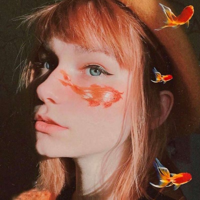 祁安辞：ins风个性欧美范女生高清头像