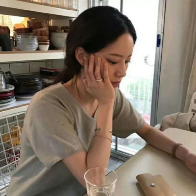 仙屿酱/优质高清女头/我穿越星光奔赴一场你给的逃亡。