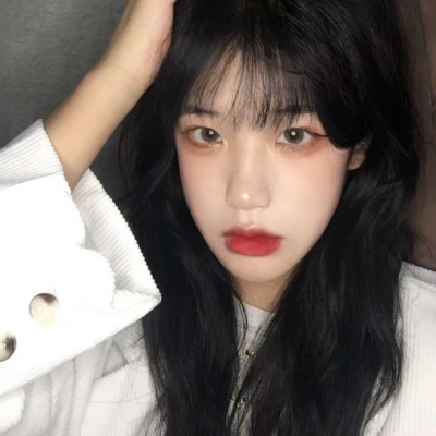 乔：优质两人闺蜜头像 这个世界可以互相取代的东西太多了