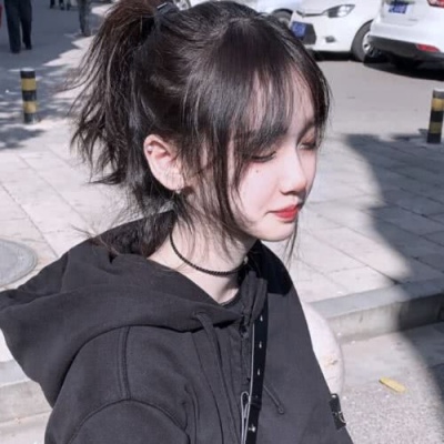 安奈：御姐风甜系女头 八面玲珑太累了，我只想讨好你