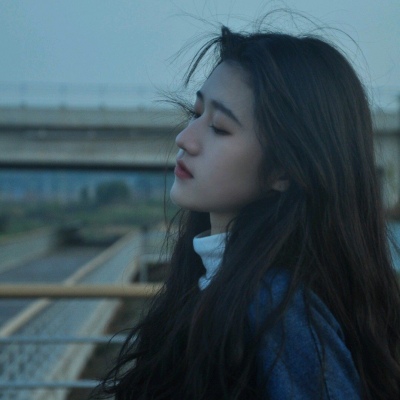 唯有你也想见我的时候，我们见面才有意义