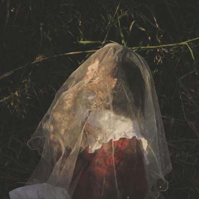 森系闺蜜头像：年少初遇常在我心，多年不减你神情