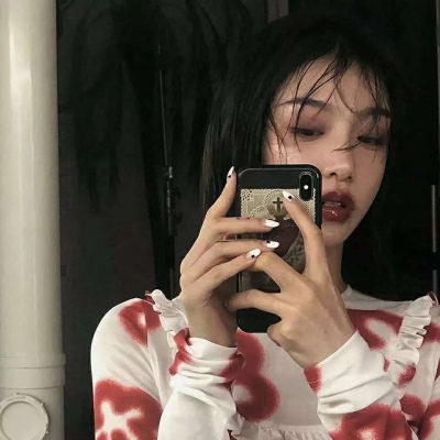 沉默是一个女孩子最大的哭声，如果你懂..