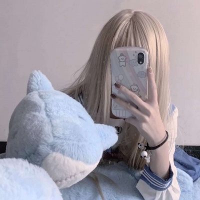 梦兮。手机控的神仙头像