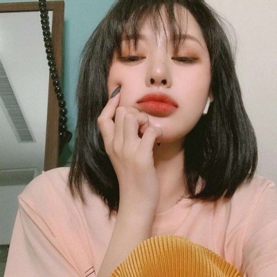 白冷:闺蜜头像.