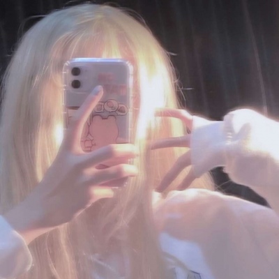 一路走来，擦肩而过的人太多，留在身边的却寥寥无几，你是其中一个.