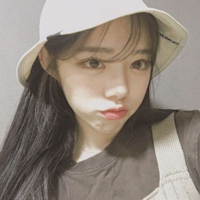 女生头像 得不到回应的喜欢，要懂得适可而止