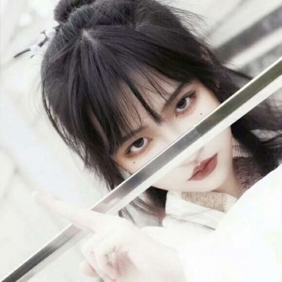 古风女头/优质/我与春风皆过客，你携秋水揽星河.