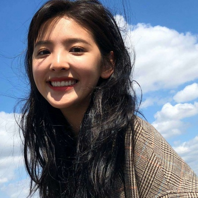 一位小可爱要打闺蜜头像呐♡喜欢点关注