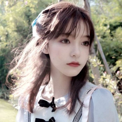 江孑 气质闺蜜头像 枕边风是云间月