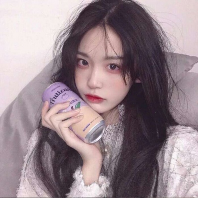 优质女头:谈恋爱一定要甜 女孩子不能总吃苦.