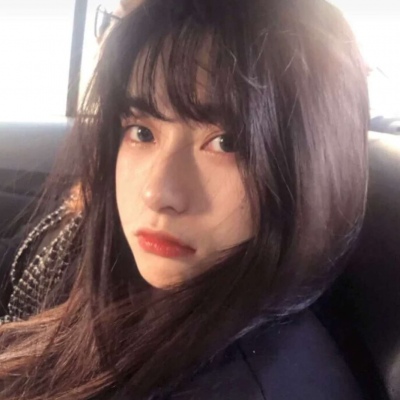 极易招惹桃花的头像/真人女生头像