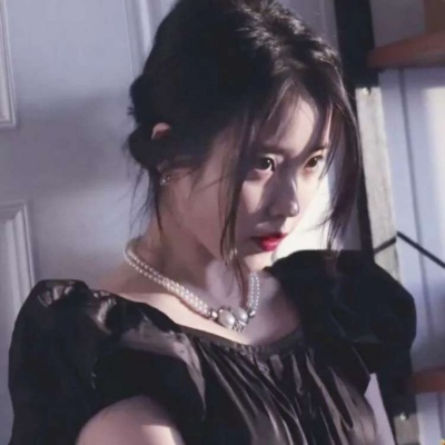 女生头像/Kiss南风/计较的太多就成了一种羁绊，迷失的太久便成了一种痛苦