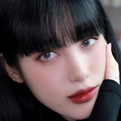 九子| 优质/玩网/风格/欧美/萌娃/可爱/温柔/原宿 女头。