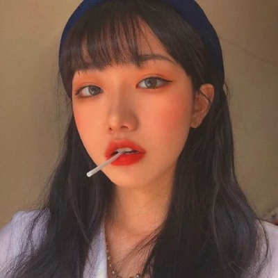 林弦 ins原宿风时尚气质女头“不能阻止自己堕落 但浪漫不死”