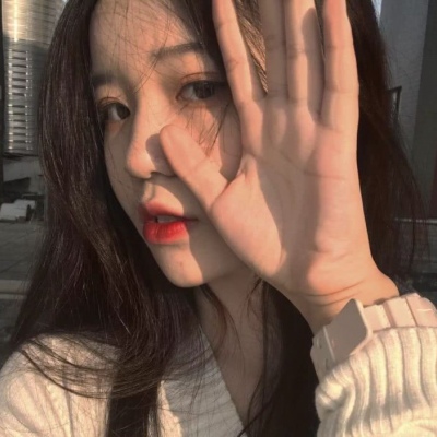 钰玹:女头  杂-失望到极致是沉默.