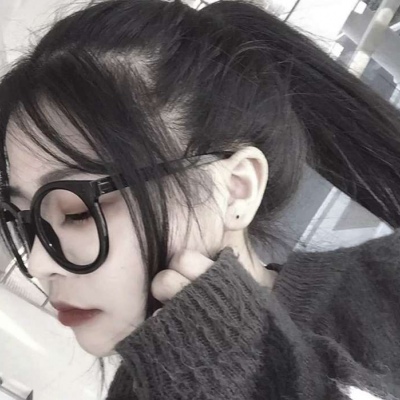 时尚气质文艺女生头像