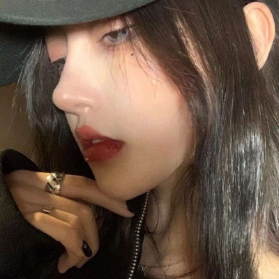 个性女头  请你怀着梦去爱万物