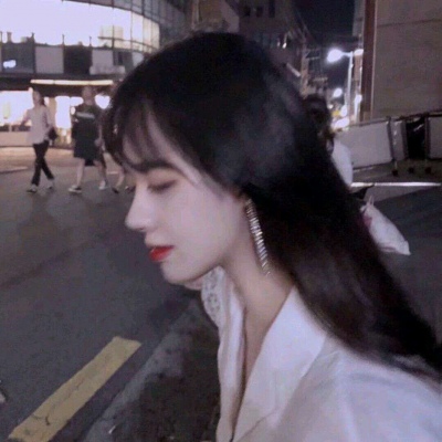 念七 绝美惊艳侧颜女生头像