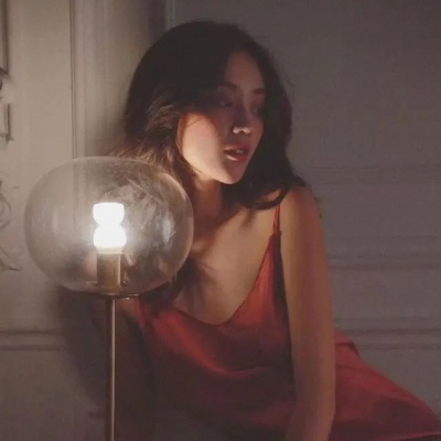 苏沫/原宿风文艺头像/所爱隔山河，山河皆可平.