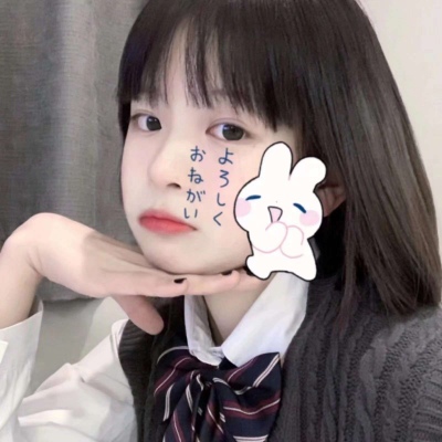 我想和你一起生活在某个小镇，共享无尽的黄昏和连绵不绝的钟声。