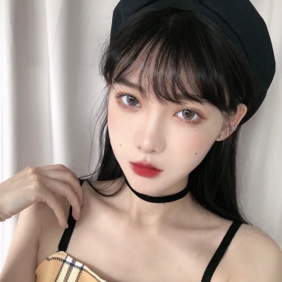 白灏宇:女生头像/闺蜜/多人/“星星给你 月亮归我 管好你的 别动我的”