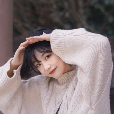 人间本不令我惊喜的，但是你来了