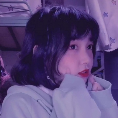 唯美紫色滤镜女头