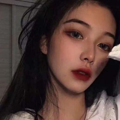 闺蜜头像  闺蜜虽然不是有多么的厉害，但他/她会一直在你的身后