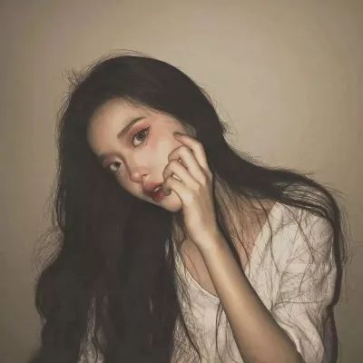 仙女头像1月亮不会奔你而来，但我会?