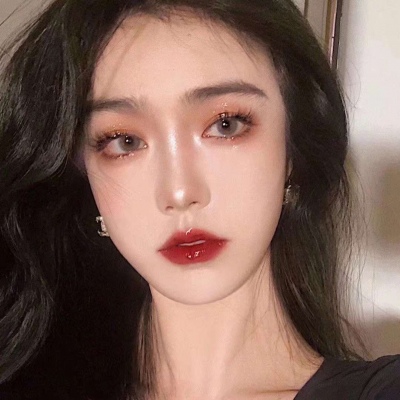 林_你表现的毫无兴趣，我当然要收回所有的好感 ​​​