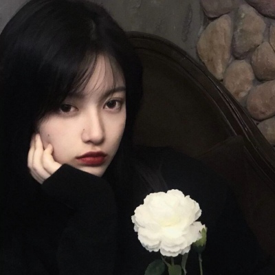 念七 魅力成熟女生ins头像