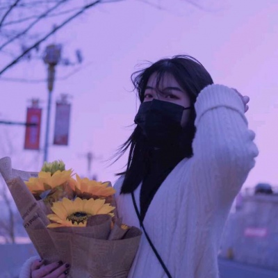 陈情|ins风捧花闺蜜头像 虽未曾穿渡星河万顷 我还是有幸与你相遇.