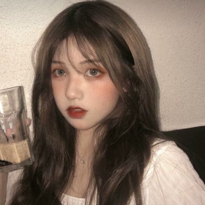 女头 我吹过吹过你的风，这算不算是相拥.