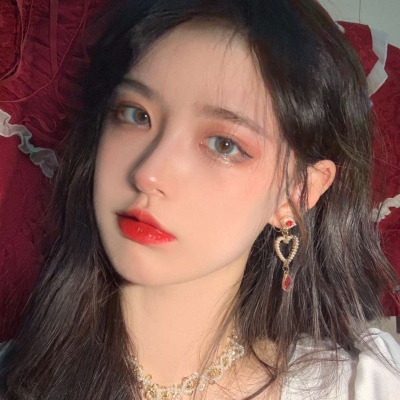 月下|意境可爱女生头像|喜欢超过三个月就变成爱