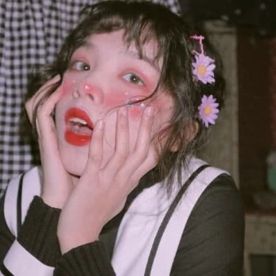 像星星✨一样，你是那么遥远