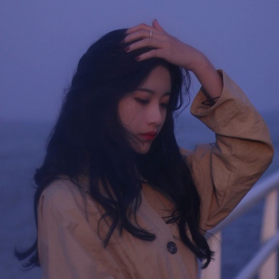 沐糖/伤感唯美女生图/不被在意的感觉真的挺难过的