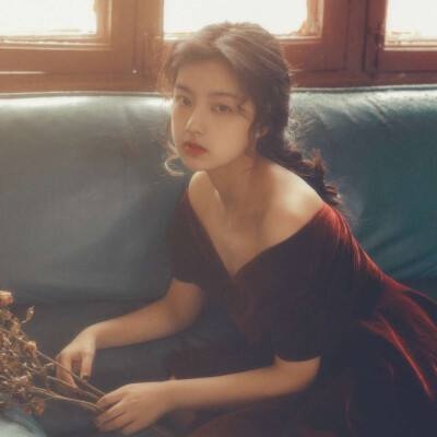 ［林涵.］港风女头