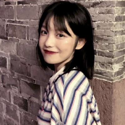 //女生头像//我撑不下去了，你还不来抱抱我吗