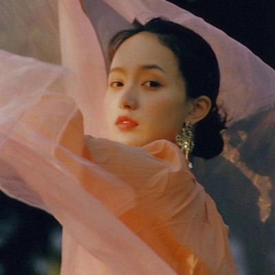 明白了太多的道理，反而失去了这个年纪的快乐