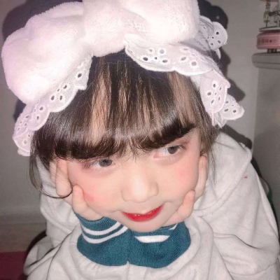 闺蜜头像  英在一起就要好好的，开开心心。钟情于你 恋而不得