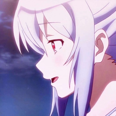 动漫女头/热爱生活 开心有趣 努力善良.