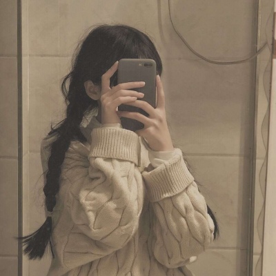 顾夕   复古风闺蜜头像－吹过的风有没有告诉你，我很想你