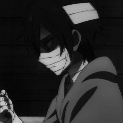 在低谷期我不会打扰任何人，等我熬过这一劫，谁给我糖我也不要了。