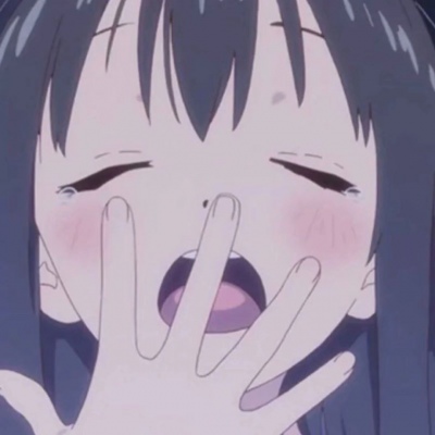 动漫女头 云边有个小卖部  货架堆着岁月和夕阳