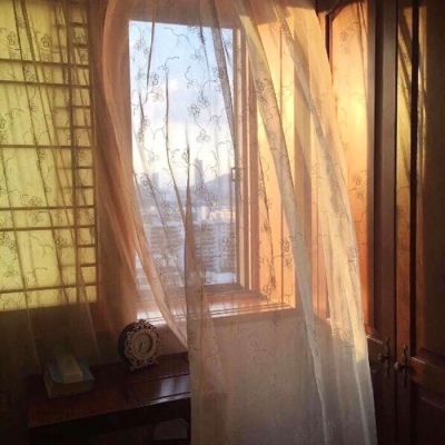 江孑 唯美意境橘色背景图 温柔的晚风一定能吹散许多不愉快吧