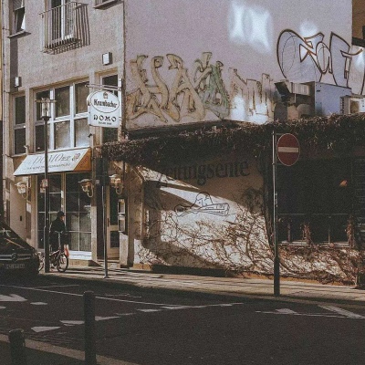 我走过的青春，步步是你