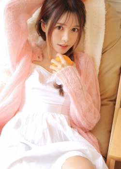 好看的高清性感美女睡衣写真手机壁纸