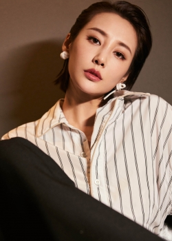 美女明星李纯高清手机壁纸图片图片